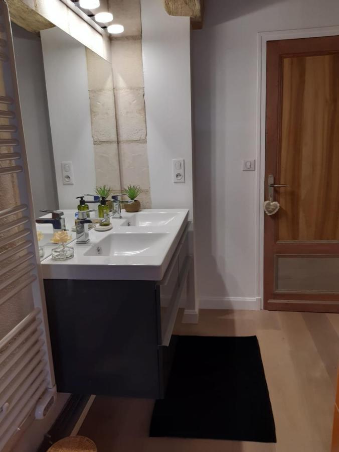 Agreables Chambres D'Hotes Dans Maison Xviiie Vineuil  Exterior foto